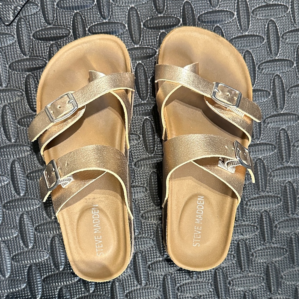 Steve Madden - Girls Metallic Gold Sandals